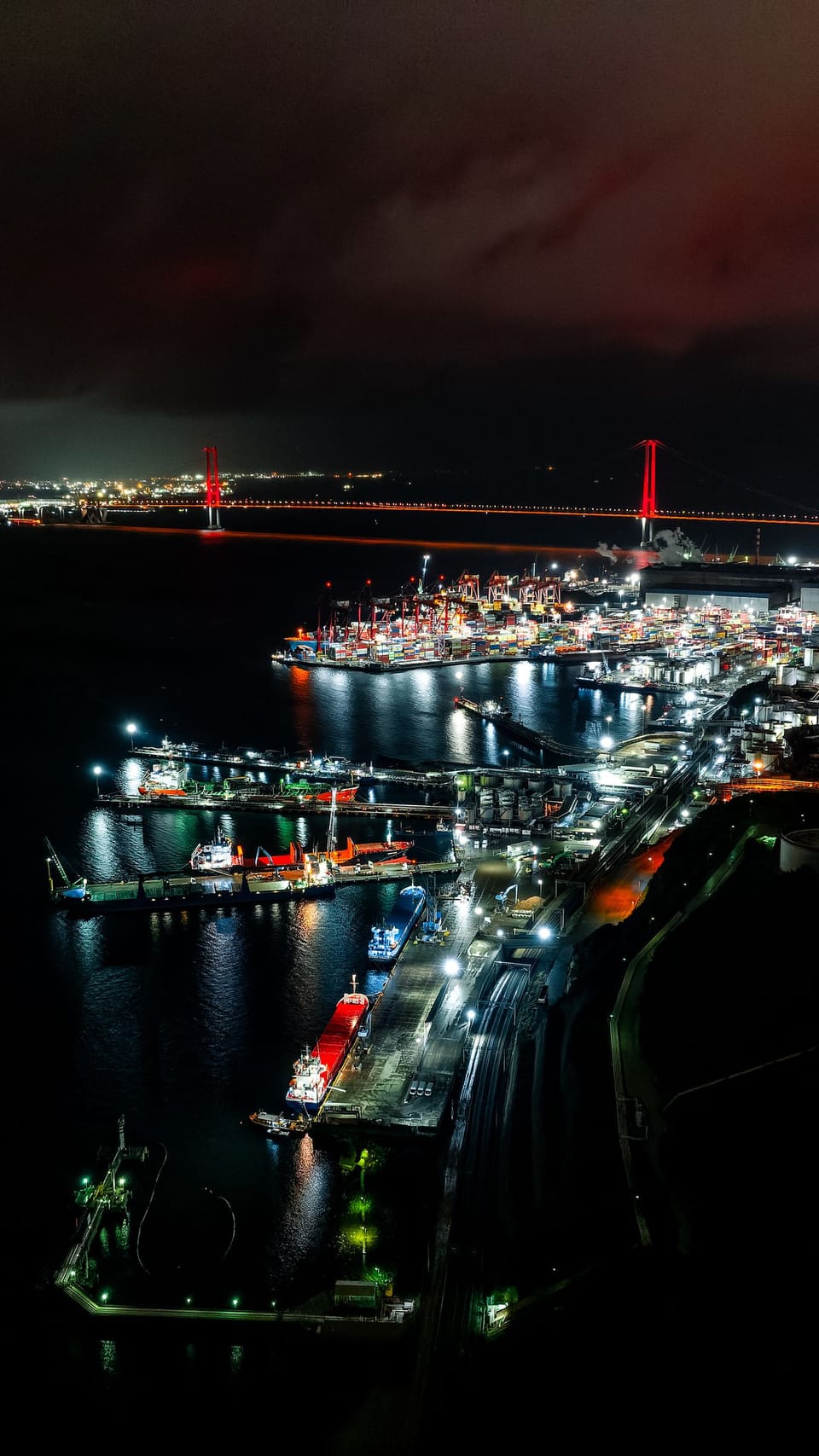 Yen at the Dock: What a Weak Currency Does to Japan's Shipowners